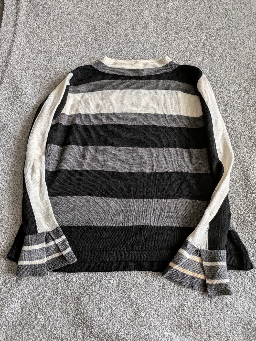 🌼B2G1🌼 Misell Striped Crewneck Sweater in Black, Gray & White